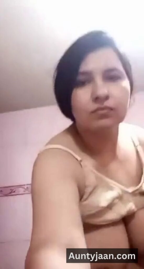 pakistani desi aunty suit salwar removes