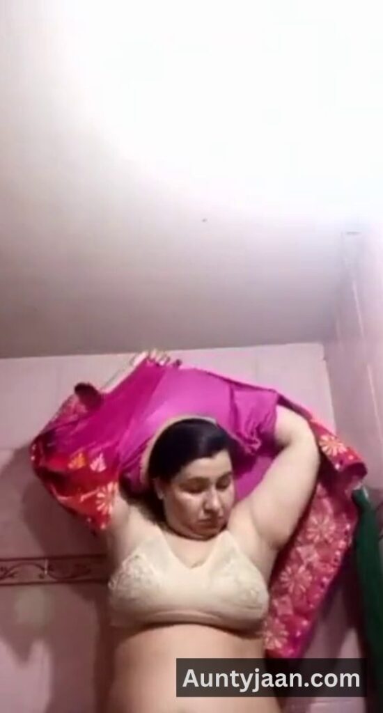 pakistani desi aunty suit salwar removes