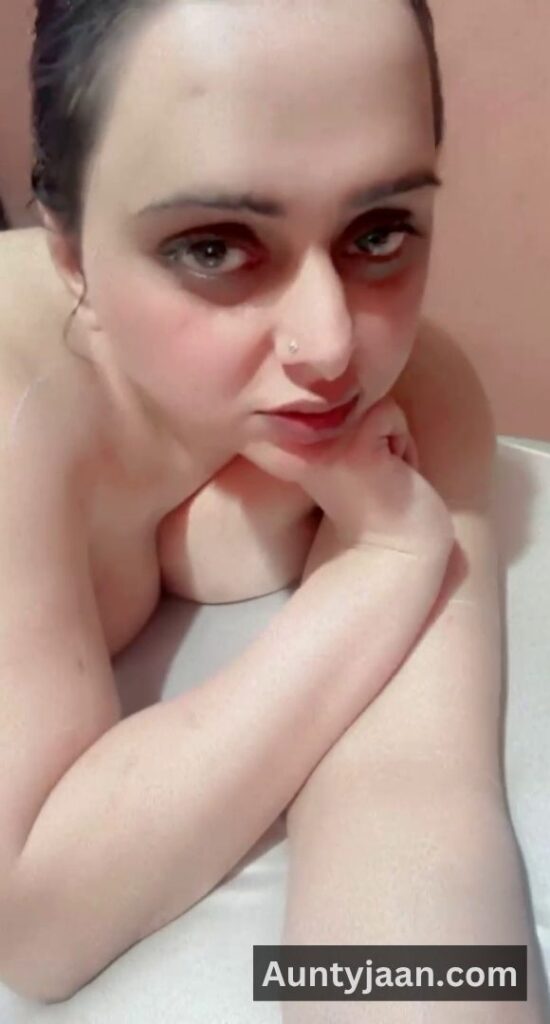 muslim rich aunty nude video
