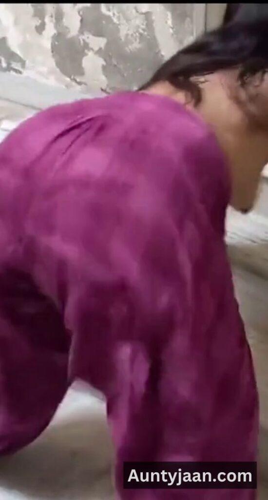 aunty ki chut aur gand maari