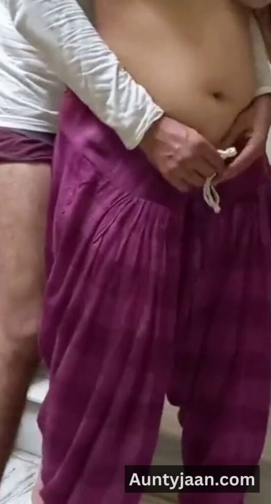 aunty ki chut aur gand maari
