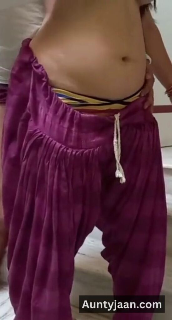 aunty ki chut aur gand maari