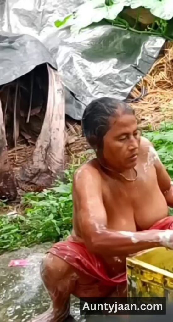 desi outdoor bath hidden cam