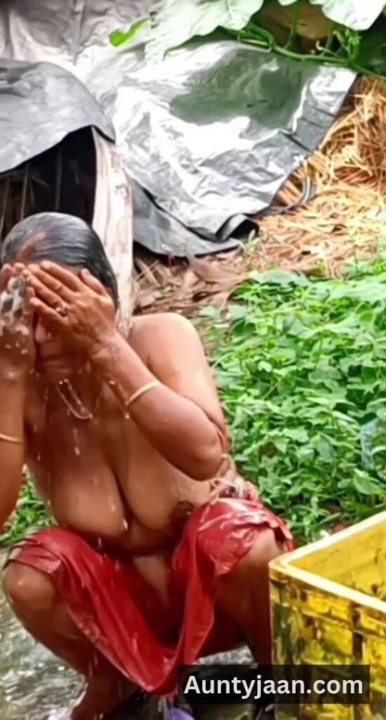 desi outdoor bath hidden cam