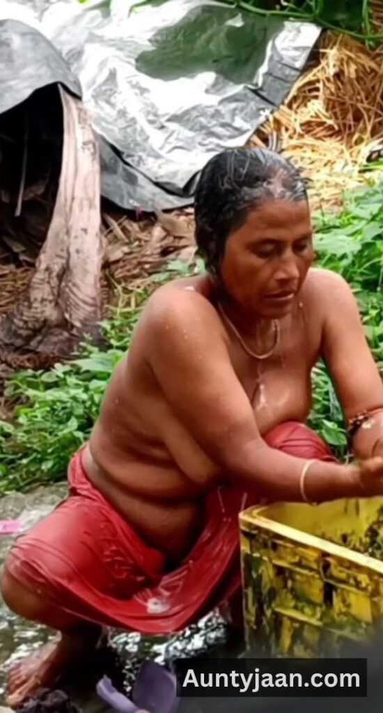 desi outdoor bath hidden cam