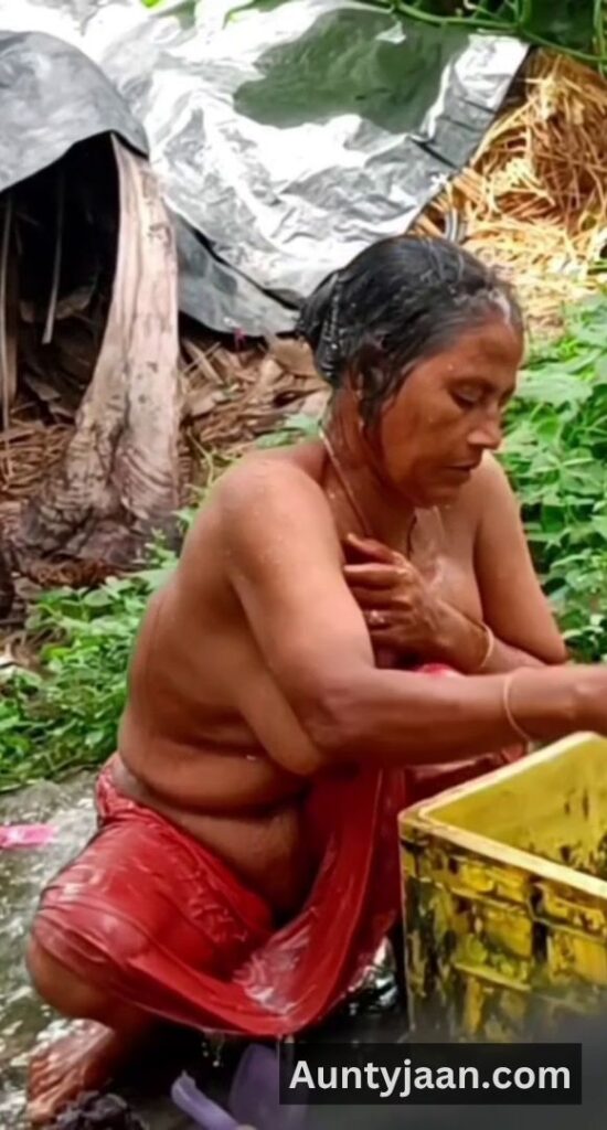 desi outdoor bath hidden cam