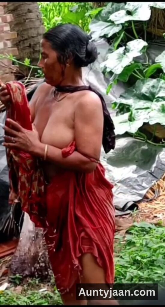 desi outdoor bath hidden cam