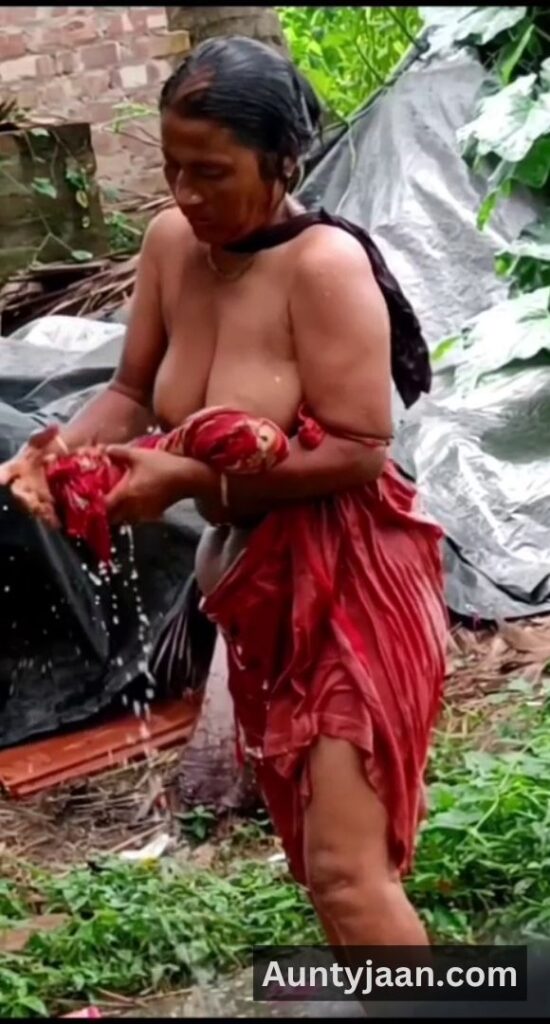 desi outdoor bath hidden cam