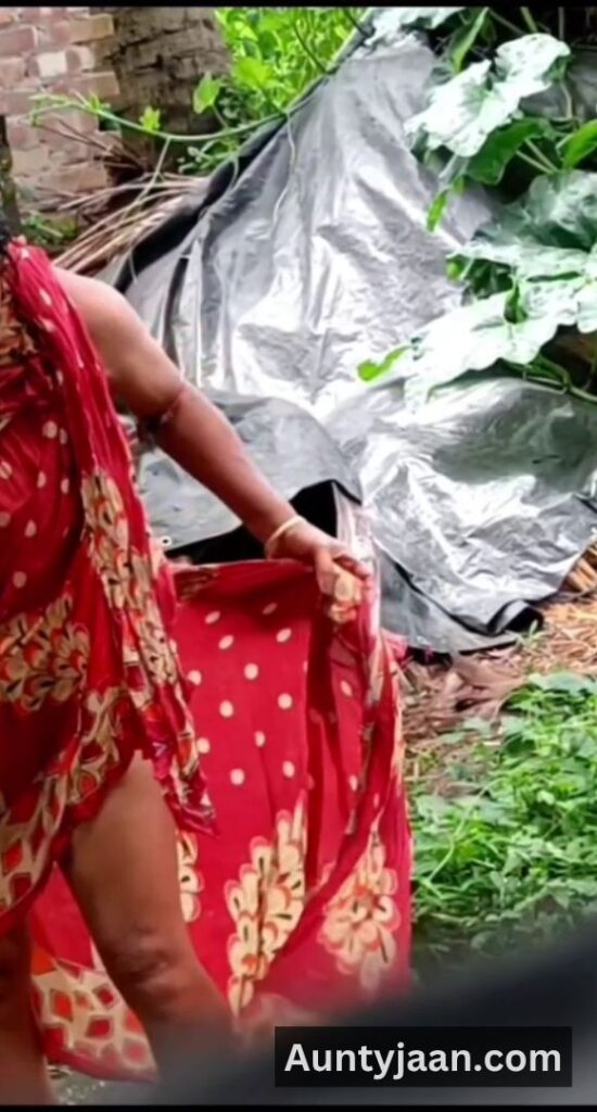 desi outdoor bath hidden cam