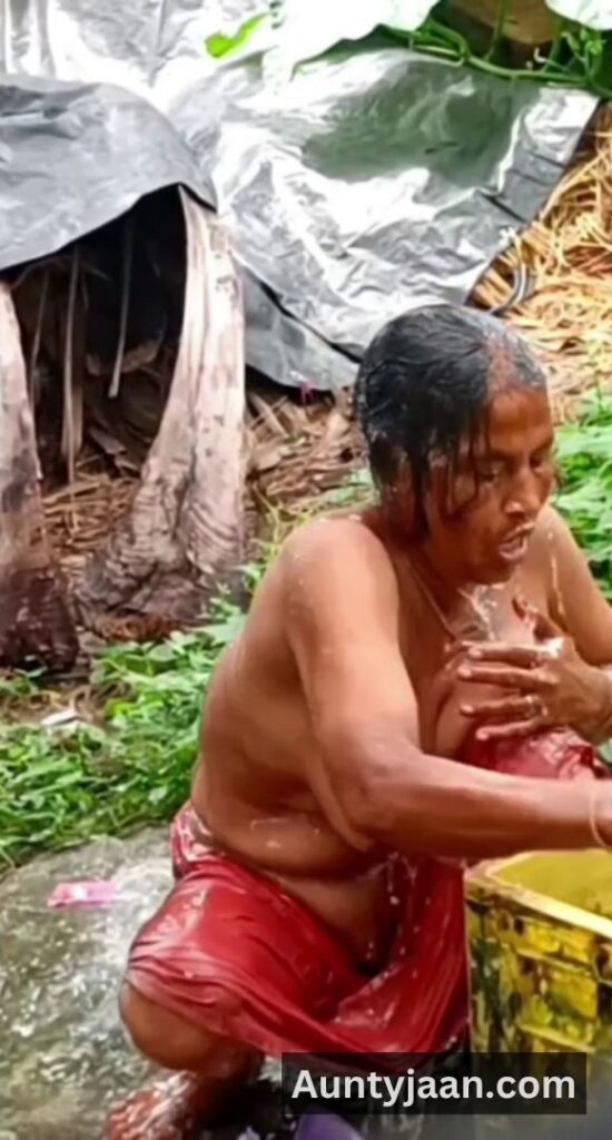 desi outdoor bath hidden cam