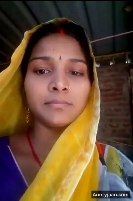 desi aunty shows boobs and pussy