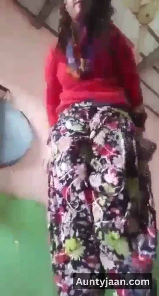 pakistani muslim aunty fingering