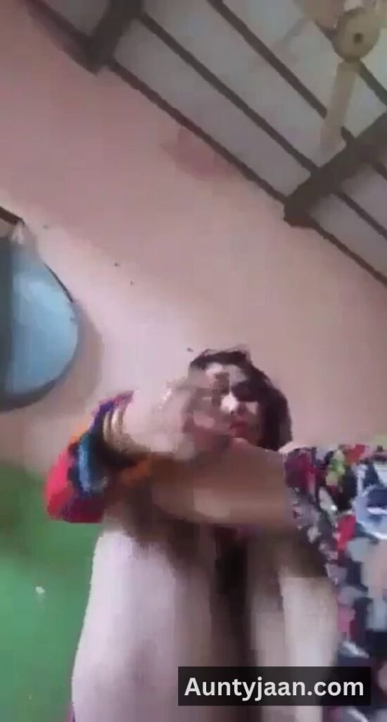 pakistani muslim aunty fingering