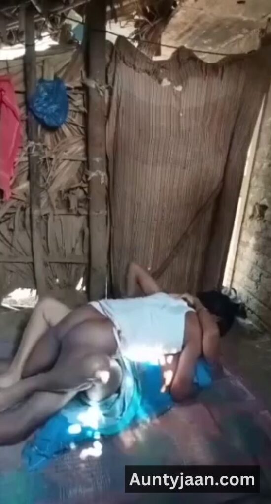 desi village aunty sex