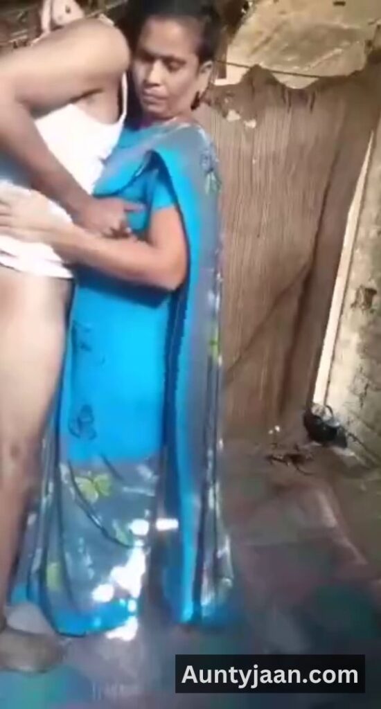 desi village aunty sex