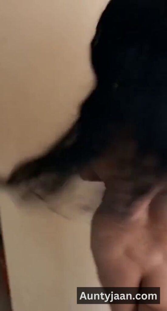 model aunty nude