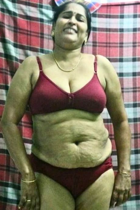aunty bikini nudes