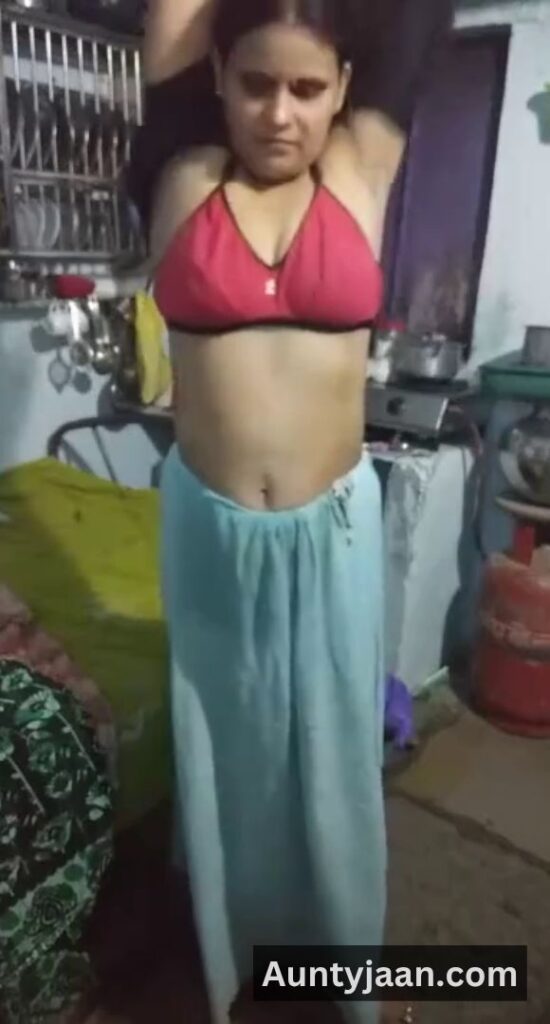 saree removing xxx