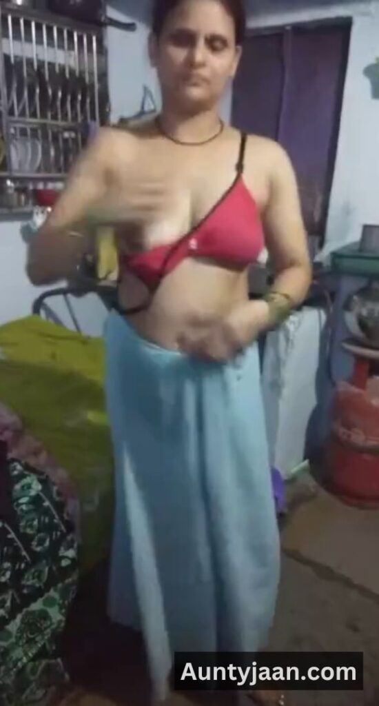 saree removing xxx