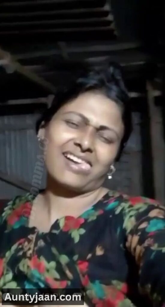 naughty aunty nude show