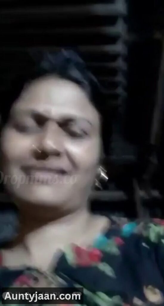 naughty aunty nude show