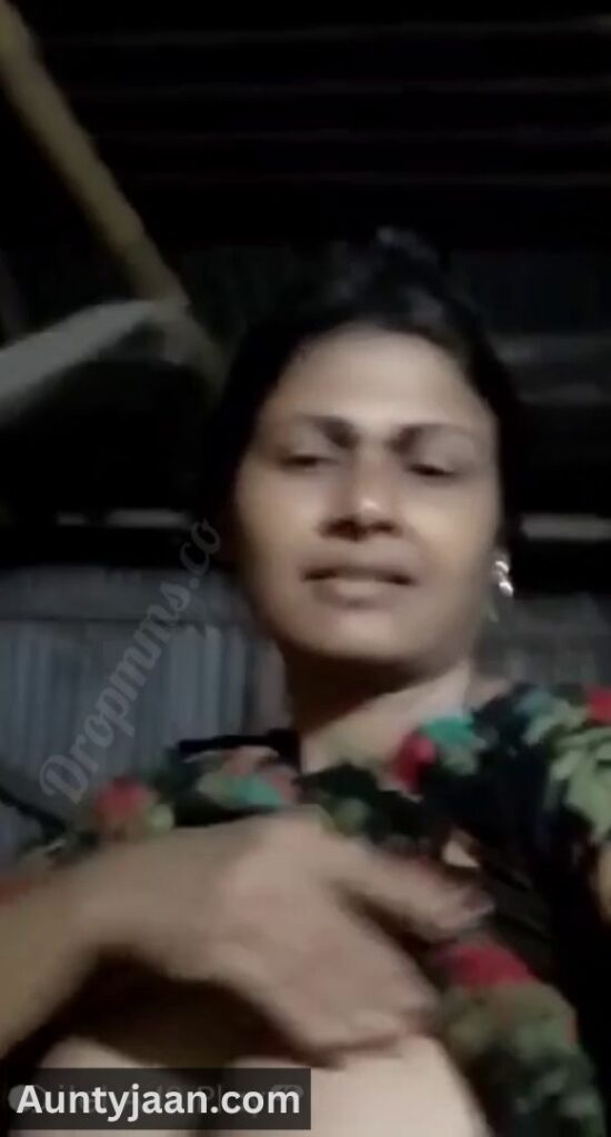 naughty aunty nude show