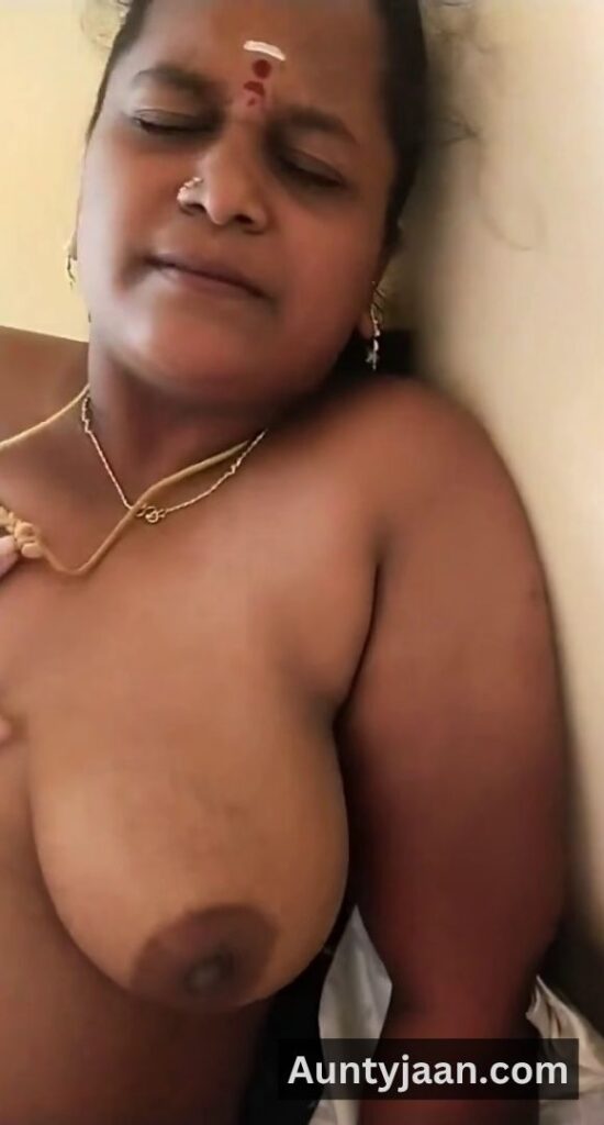 tamil aunty boobs sex