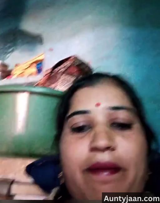 live aunty ka bhosda