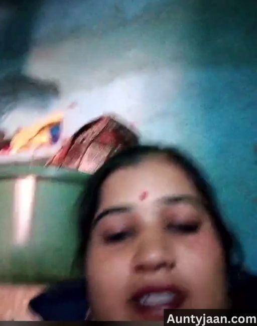 live aunty ka bhosda