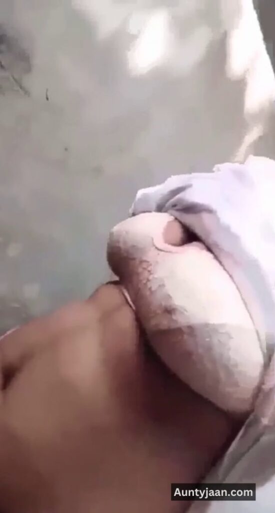 wife showing nudes