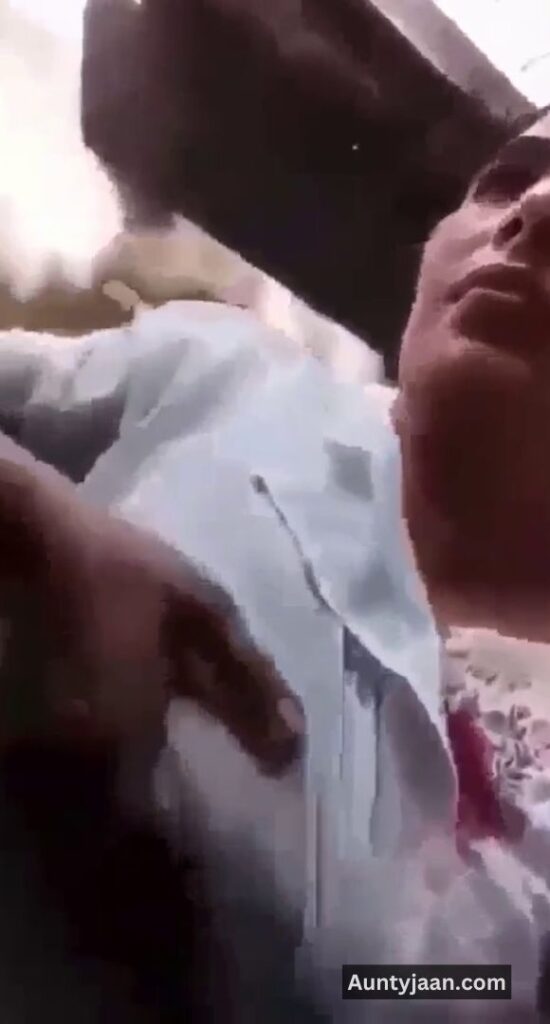 wife showing nudes