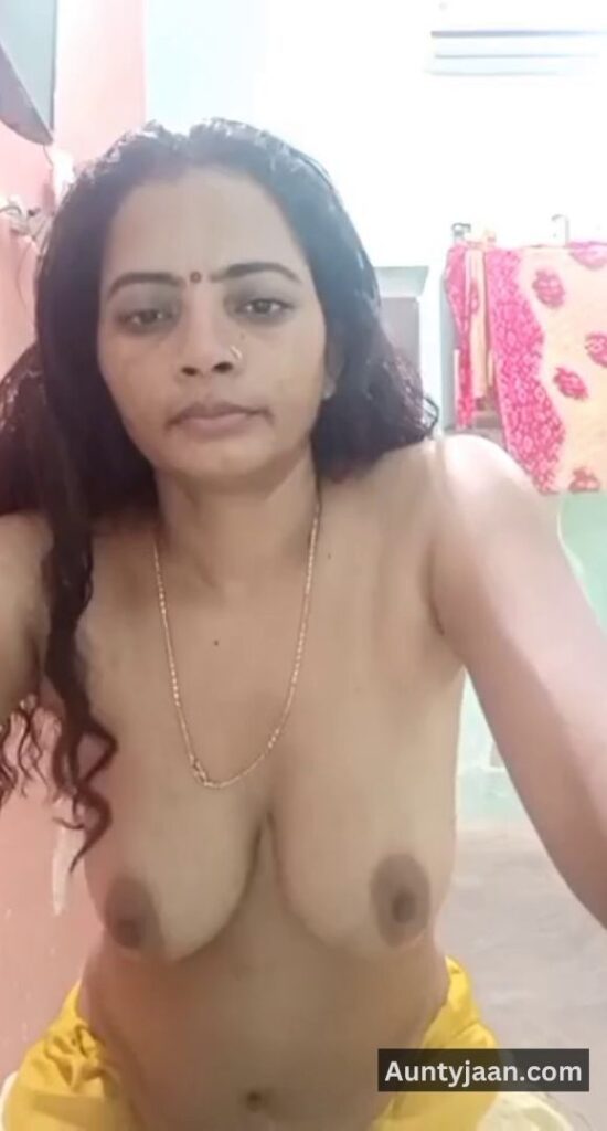 aunty nude video
