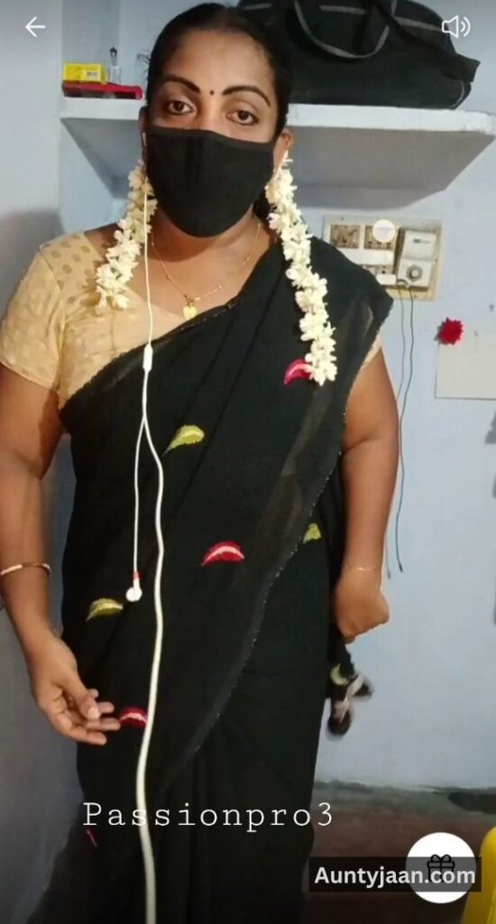aunty live sex video