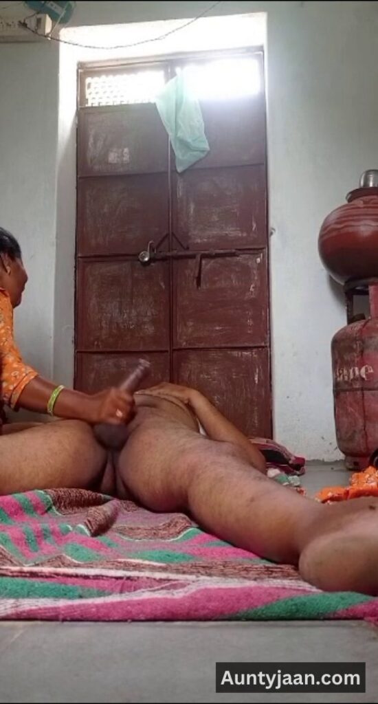 padosan aunty ko choda