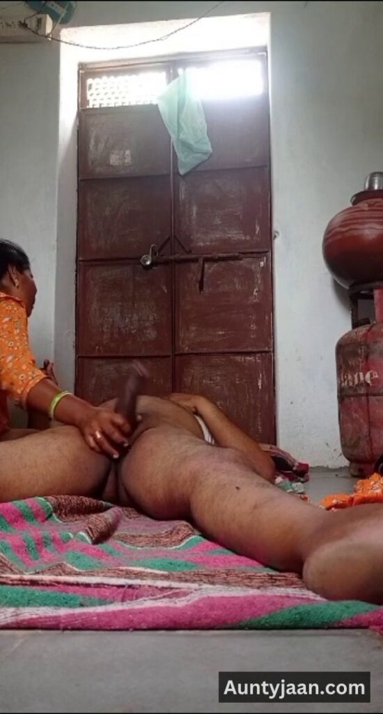 padosan aunty ko choda