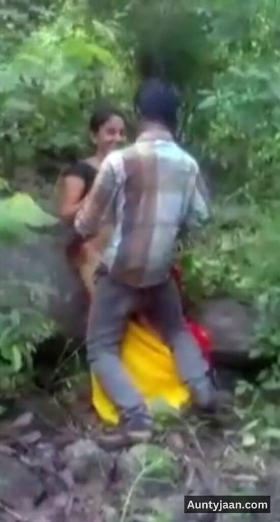 desi bhabhi outdoor sex