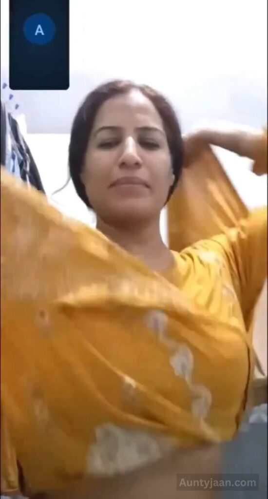 desi aunty video call nude
