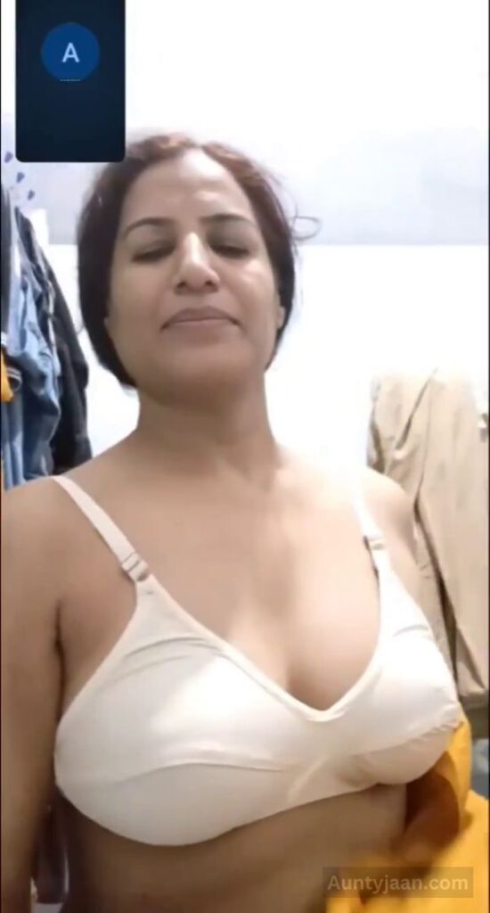 desi aunty video call nude