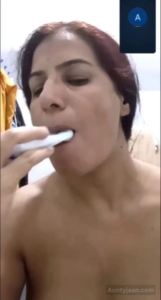 desi aunty video call nude