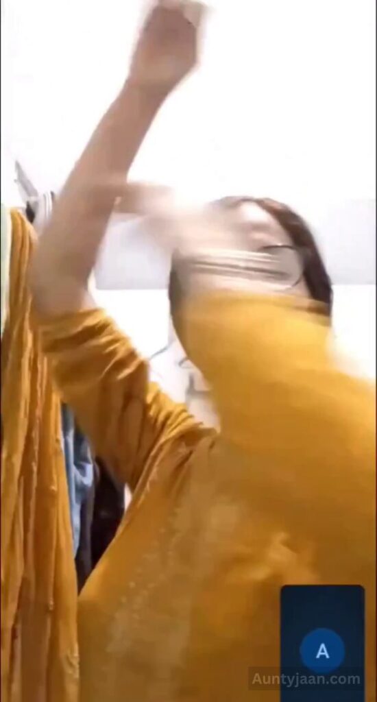 desi aunty video call nude