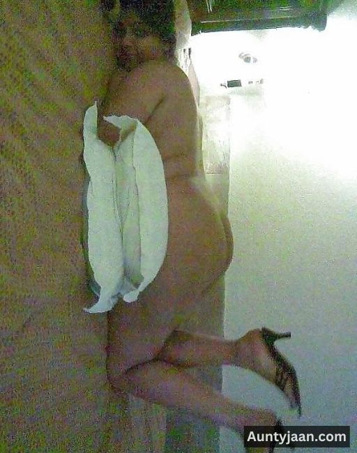 tamil wife nude