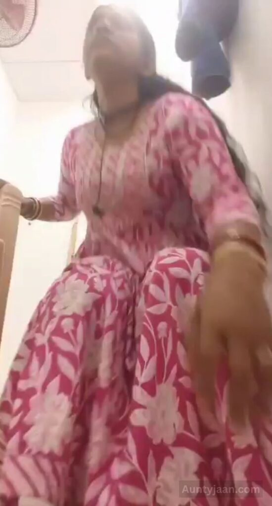 mallu aunty fingering