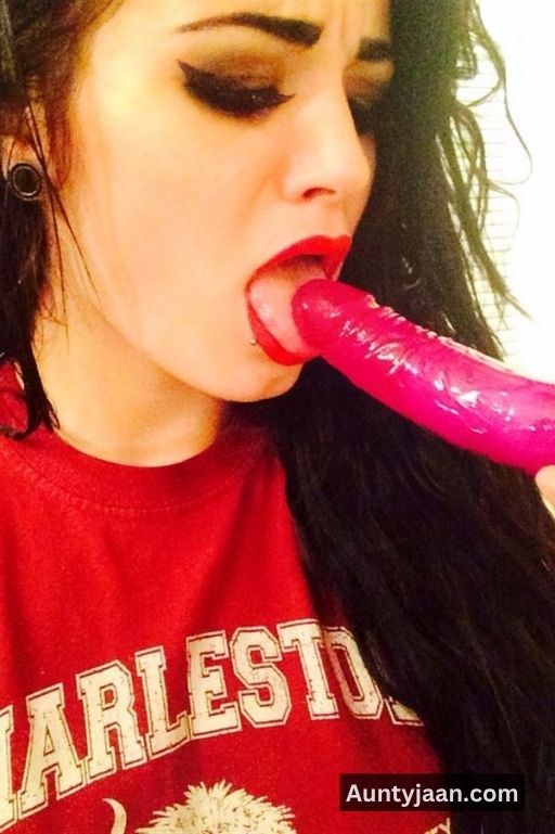 paige wwe nude