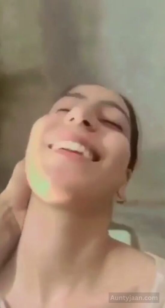 ladki ki bathroom ki chudai