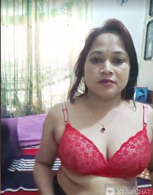 stripchat bhabhi live nude