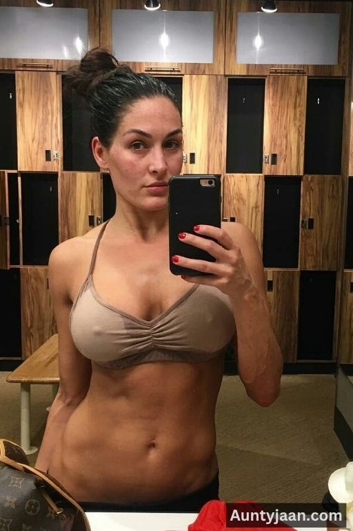 nikki bella nude