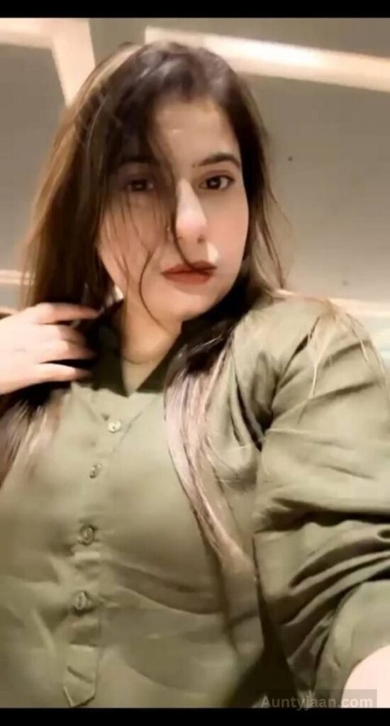desi aunty nude pics