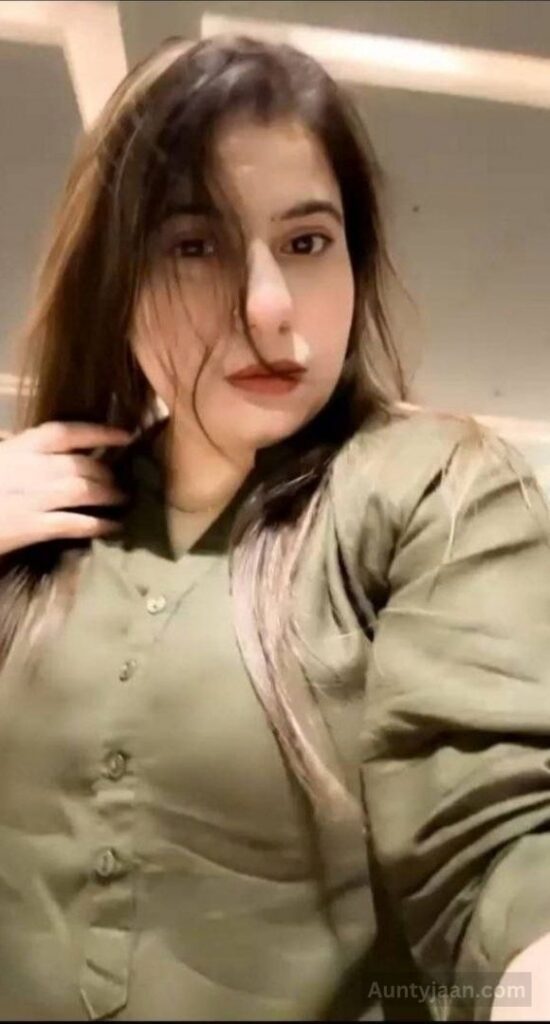 desi aunty nude pics