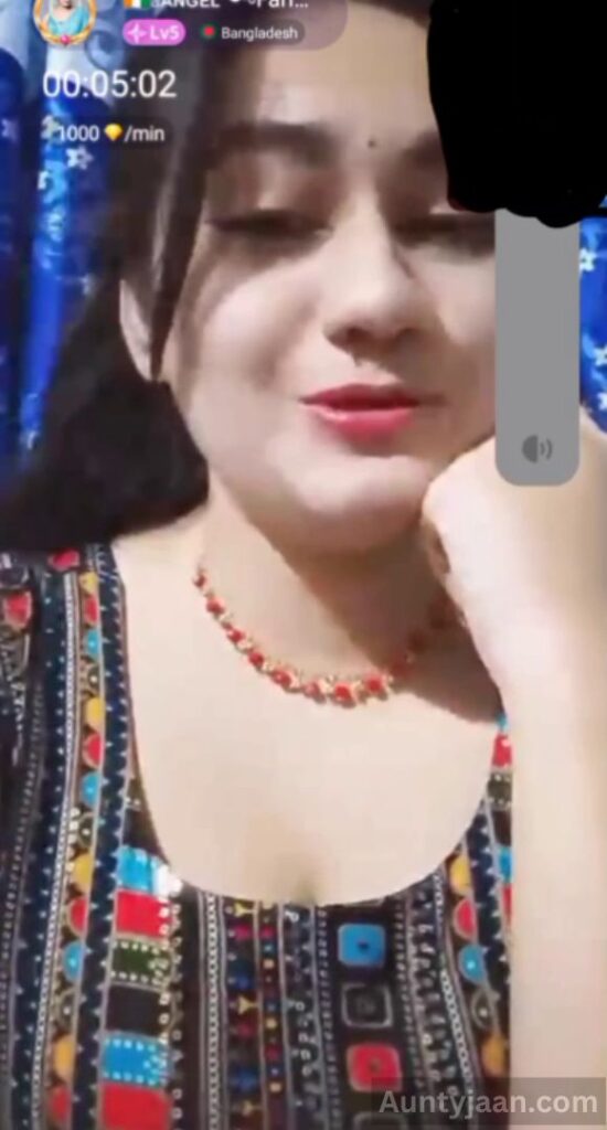 fariha desi girl boobs nude show