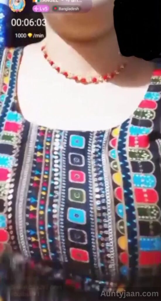 fariha desi girl boobs nude show